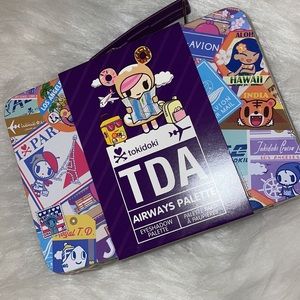 NIB tokidoki AIRWAYS PALETTE tin suitcase Donutella key chain Eyeshadow Palette